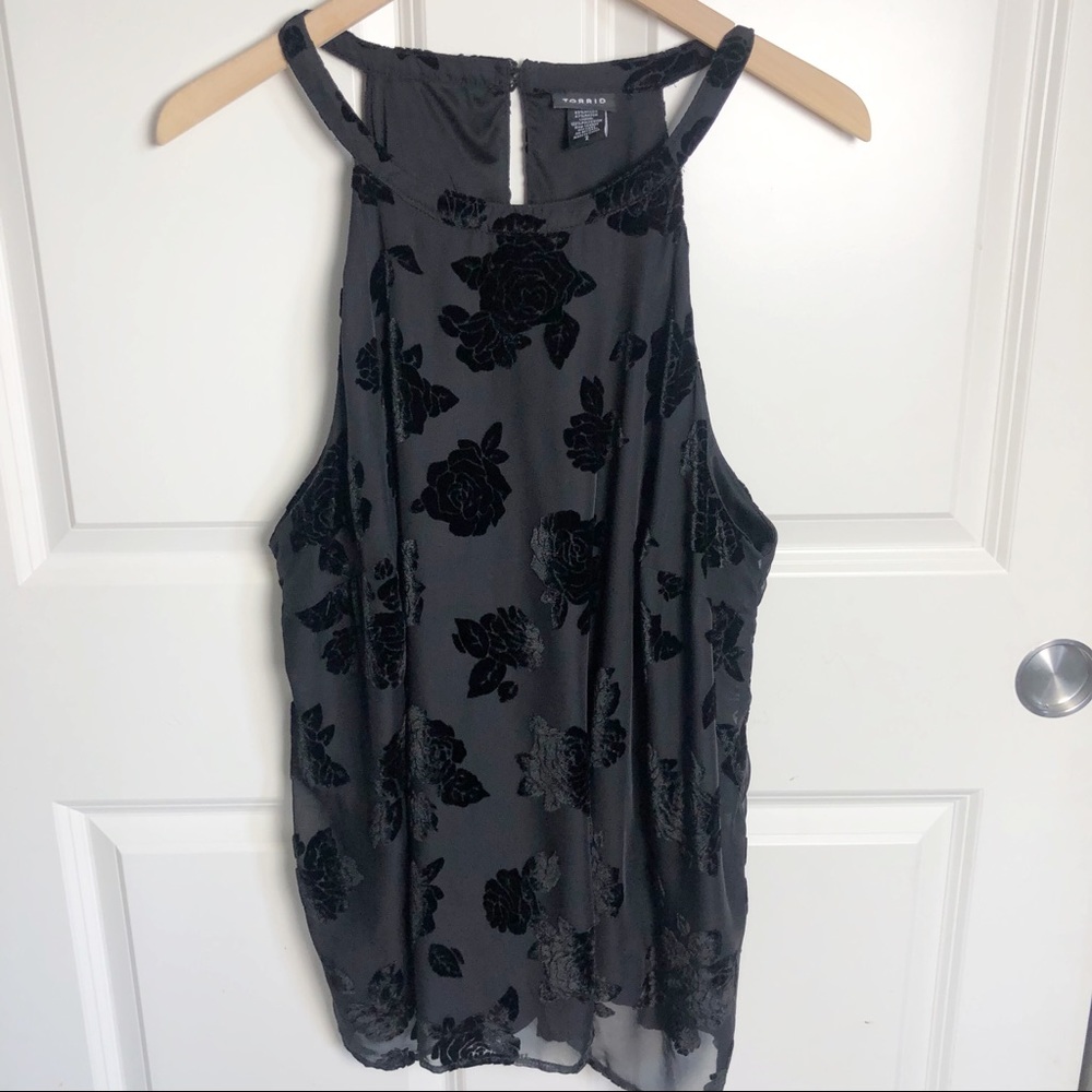Torrid Sleeveless high neck black top size 2 - Picture 3 of 7